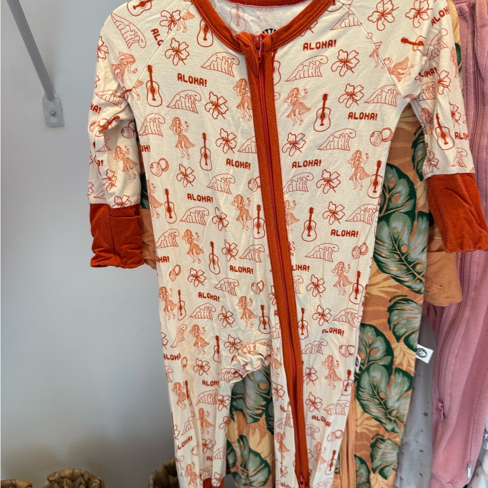 Bamboo pajama lot. - Picture 4 of 7